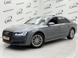 Audi A8 sedanas