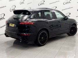 Porsche Cayenne | 1