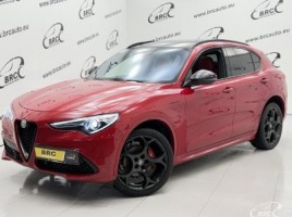 Alfa Romeo Stelvio visureigis