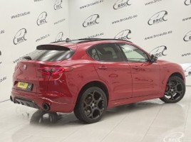 Alfa Romeo Stelvio, 2.0 l., Внедорожник | 1