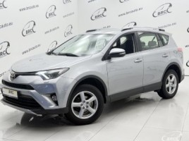 Toyota RAV4 внедорожник