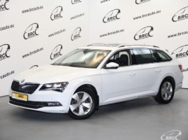 Skoda Superb universalas