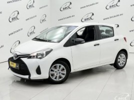 Toyota Yaris хэтчбек