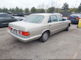 Mercedes-Benz 560 | 3