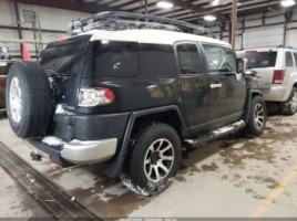 Toyota FJ Cruiser, visureigis | 3