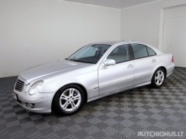Mercedes-Benz E220, 2.1 l., sedanas | 1