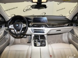 BMW 750, 4.4 l., sedanas | 2