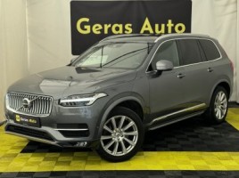 Volvo XC90 cross-country