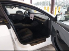 Tesla Model 3, sedanas | 4