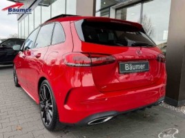 Mercedes-Benz B200 | 4