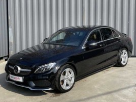 Mercedes-Benz C300 седан