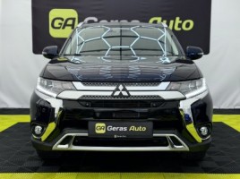Mitsubishi Outlander | 1