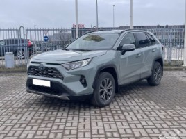 Toyota RAV4 cross-country