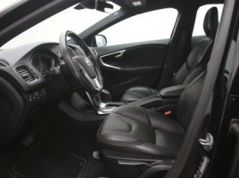 Volvo V40, 2.0 l., hatchback | 3