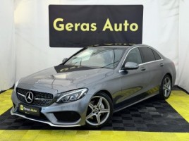 Mercedes-Benz C200 saloon