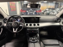 Mercedes-Benz E220 | 3