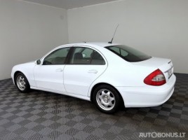 Mercedes-Benz E200 | 3