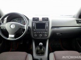 Volkswagen Golf | 4