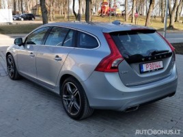 Volvo V60, 2.4 l., universal | 3