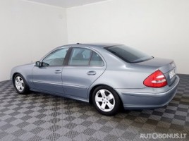 Mercedes-Benz E200, 1.8 l., saloon | 3