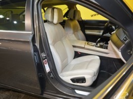 BMW 740 | 4