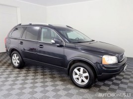Volvo XC90 visureigis