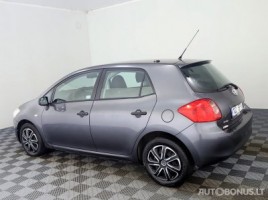 Toyota Auris, 1.6 l., hatchback | 3