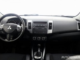 Mitsubishi Outlander | 4