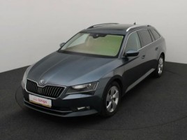 Skoda Superb universalas