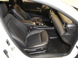 Mercedes-Benz A180, 1.3 l., hatchback | 4