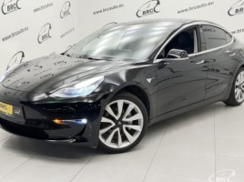 Tesla Model 3 hečbekas