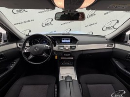 Mercedes-Benz E220, 2.1 l., sedanas | 2