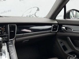 Porsche Panamera, 3.0 l., hatchback | 4