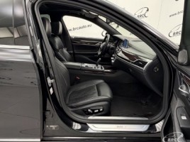 BMW 750, 4.4 l., Седан | 3