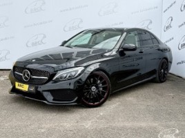 Mercedes-Benz C350 saloon