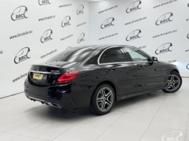 Mercedes-Benz C220 | 1