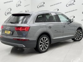 Audi Q7 | 1