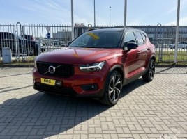 Volvo XC40 visureigis