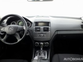 Mercedes-Benz C220 | 4