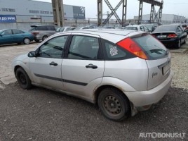 Ford Focus, 1.4 l., hatchback | 3