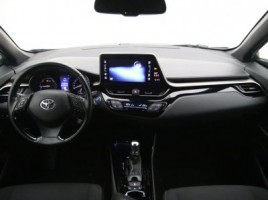 Toyota C-HR, 1.8 l., cross-country | 1