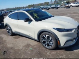 Ford Mustang внедорожник