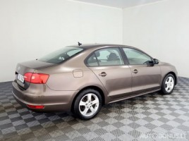 Volkswagen Jetta | 2