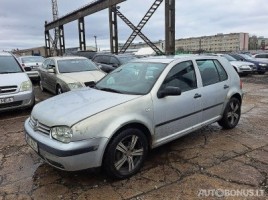 Volkswagen Golf | 1