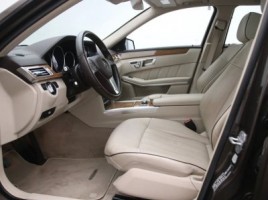 Mercedes-Benz E350 | 3