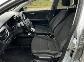 Kia Rio, 1.4 l., hatchback | 4