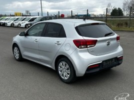 Kia Rio, 1.4 l., hatchback | 3