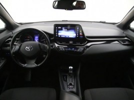 Toyota C-HR, 1.8 l., cross-country | 1