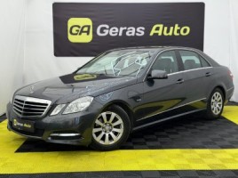 Mercedes-Benz E200