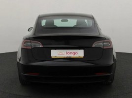 Tesla Model 3, sedanas | 4